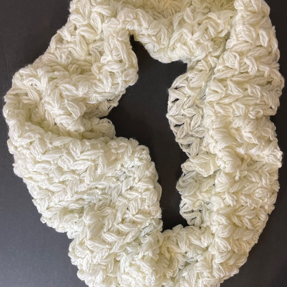 Infinity Loop Scarf - Picture 2 of 3